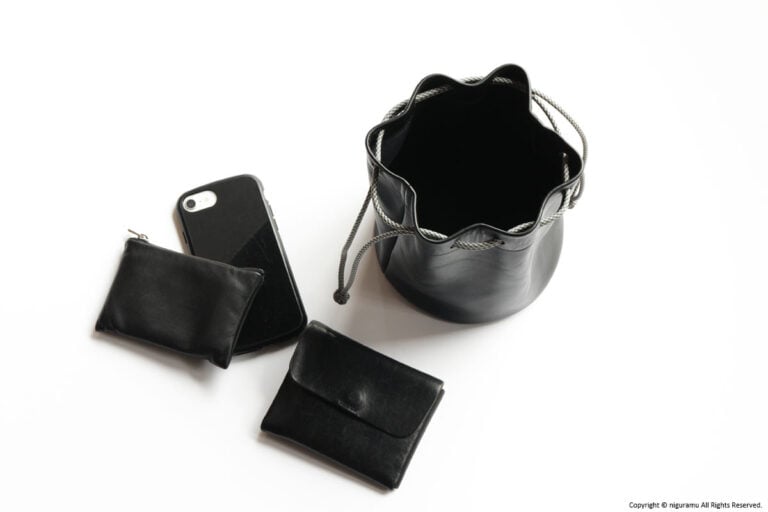 Drawstring handbag / BLACK（Cord: black_gold）